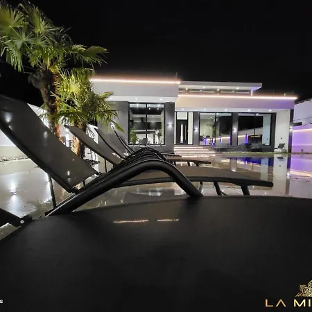 La Mirage Вилла Rrushkull (Durres)