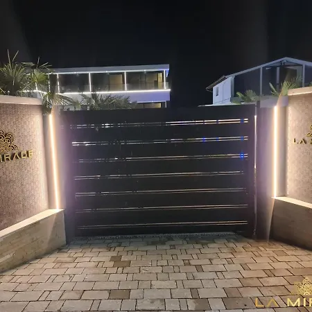 Вилла La Mirage *