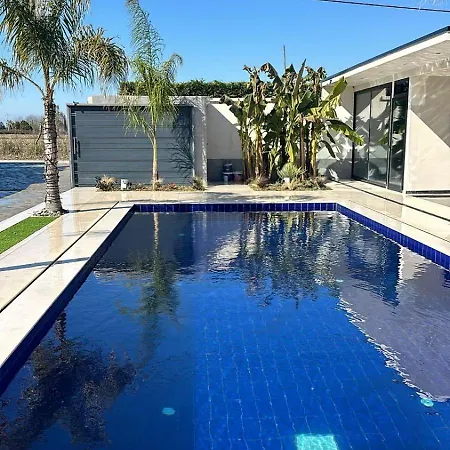 Villa La Mirage *