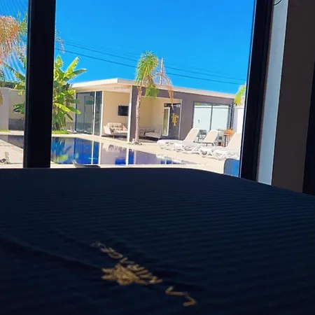 La Mirage *