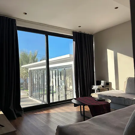 Villa La Mirage